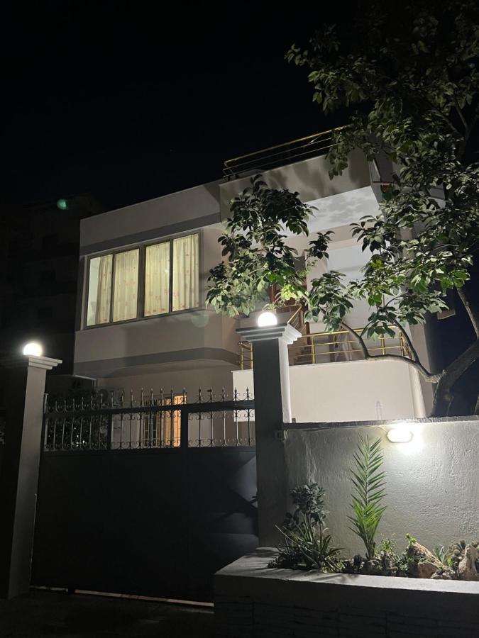 Guest House Sala Durrës 외부 사진